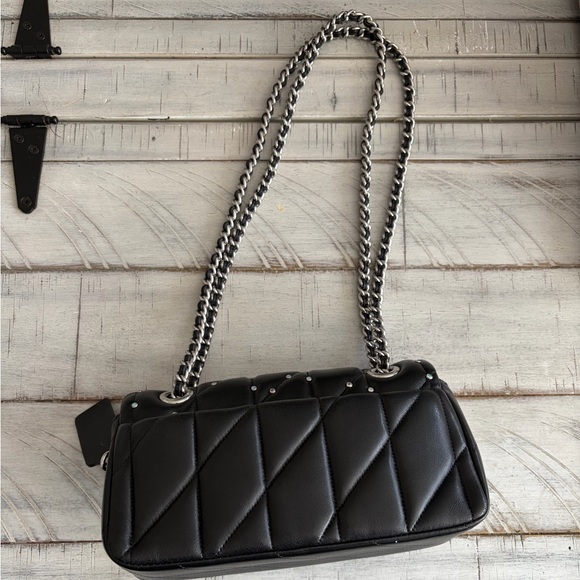 COACH Tabby Shoulder Bag 20 In Loved Leather With Quilting - Picture 6 of 7